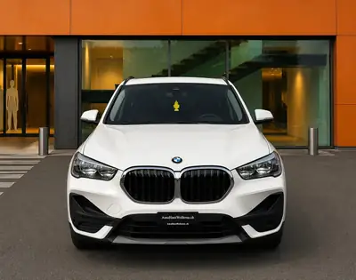 BMW X1 20d xDrive — SUV compact diesel performant, 99 800 km, état impeccable — intérieur