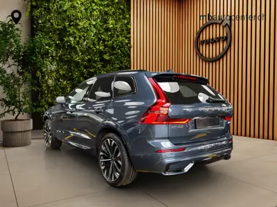 Volvo XC60 2.0 T8 TE Ultra Dark eAWD — SUV Hybride Rechargeable, 500 km seulement — vista posteriore
