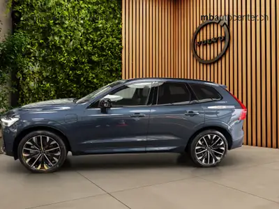 Volvo XC60 2.0 T8 TE Ultra Dark eAWD — SUV Hybride Rechargeable, 500 km seulement — fianco