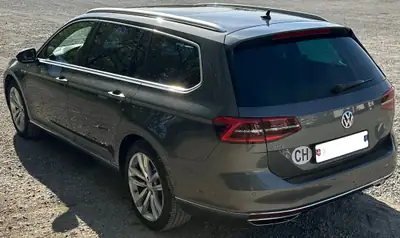 VW Passat GTE 1.4 TSI Plug-In Hybrid — Berline familiale écologique et performante — interni