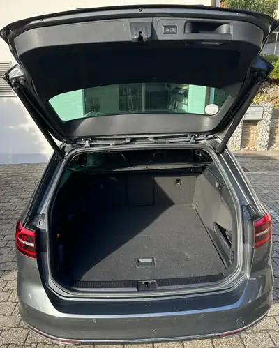 VW Passat GTE 1.4 TSI Plug-In Hybrid — Berline familiale écologique et performante — cruscotto