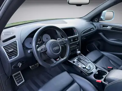 Audi SQ5 3.0 TDI Quattro — SUV sportif diesel, équipement premium, sans accident — Heckansicht