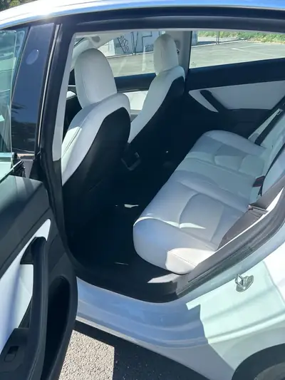 Tesla Model 3 Performance Dual Motor AWD — 512 ch, Autopilot complet, 2 jeux de pneus — Miniature 9