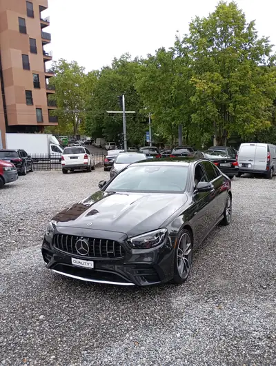 Mercedes-AMG E53 4Matic — Berline sportive haute performance, 54'000 km seulement — vue extérieure
