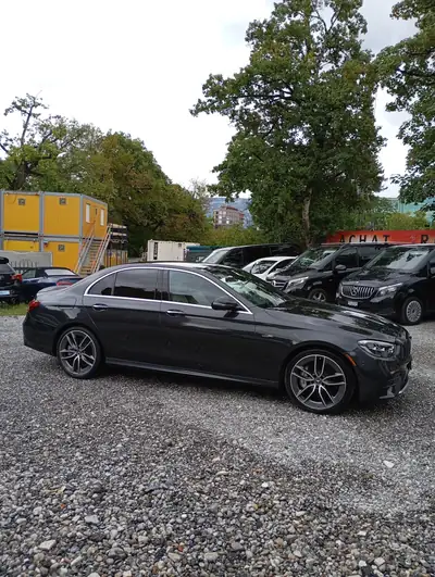 Mercedes-AMG E53 4Matic — Berline sportive haute performance, 54'000 km seulement — intérieur