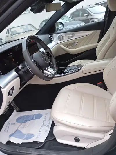 Mercedes-AMG E53 4Matic — Berline sportive haute performance, 54'000 km seulement — Miniature 9