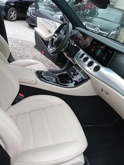 Mercedes-AMG E53 4Matic — Berline sportive haute performance, 54'000 km seulement — Miniature 17