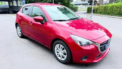 Mazda 2 SKYACTIV-G 90 Ambition Plus — Citadine fiable, automatique, faible consommation — arrière