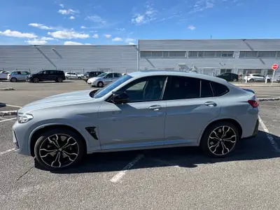BMW X4M Compétition 2023 — 510 ch, SUV coupé haute performance, 106'000 km — intérieur