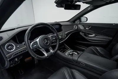 Mercedes-Benz S 63 AMG — Berline de luxe haute performance, 52 500 km seulement — Miniatura 11