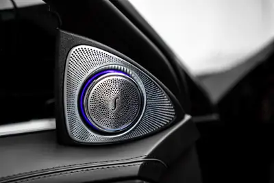 Mercedes-Benz S 63 AMG — Berline de luxe haute performance, 52 500 km seulement — Miniatura 14