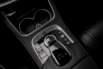Mercedes-Benz S 63 AMG — Berline de luxe haute performance, 52 500 km seulement — Miniatura 15