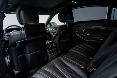 Mercedes-Benz S 63 AMG — Berline de luxe haute performance, 52 500 km seulement — Miniatura 13
