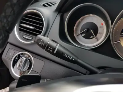 Mercedes-Benz C 250 CDI — Berline diesel 204 ch, Pack AMG et 8 roues, toutes options — Miniatur 7