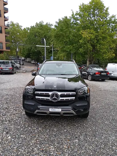 Mercedes-Benz GLS 450 4MATIC — SUV premium 7 places, traction intégrale, design élégant — côté