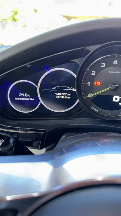 Porsche Panamera 4S E-Hybrid 2019 — Berline de prestige rechargeable, 144 000 km — Miniature 8