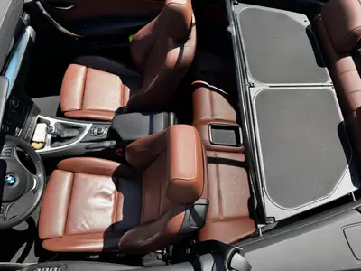 BMW 118d Cabriolet — Élégance décapotable diesel, entretien exemplaire — détail