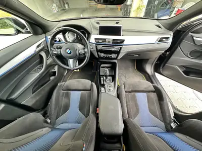 BMW X2 20i sDrive — Coupé urbain dynamique, faible kilométrage et consommation maîtrisée — cruscotto