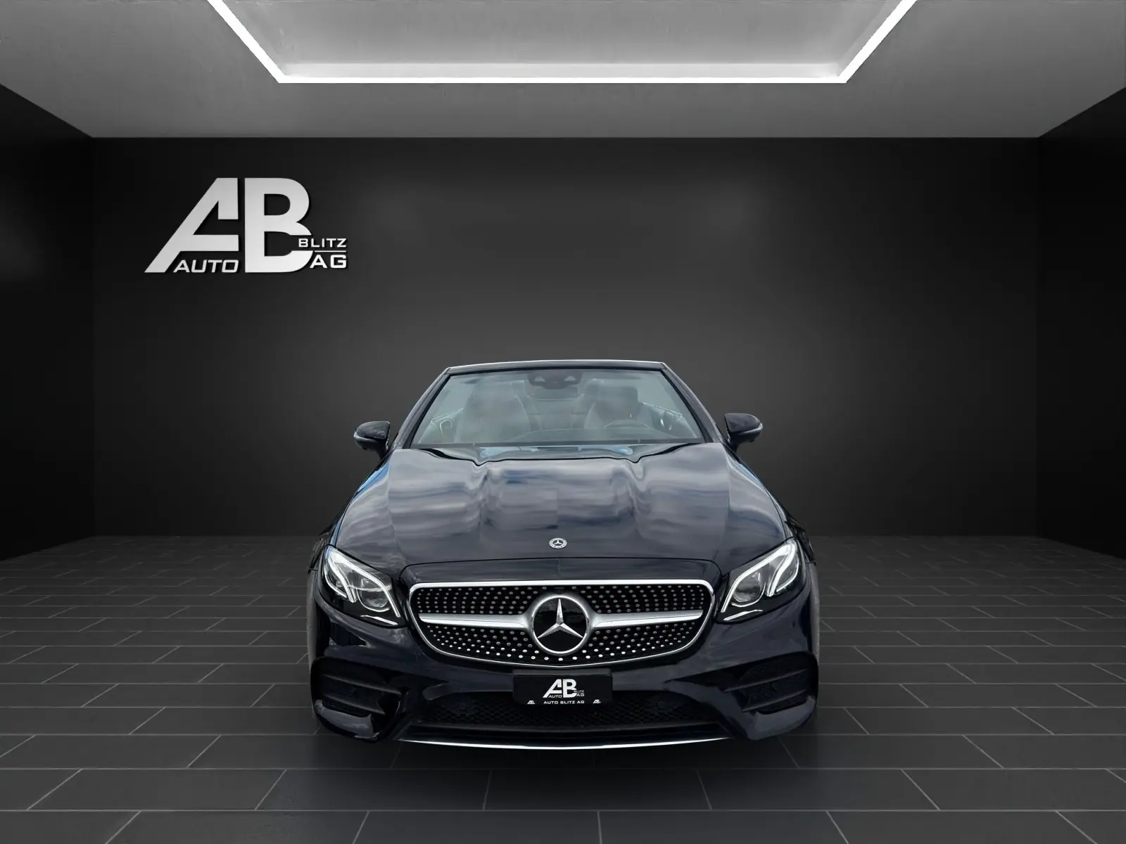 Mercedes-Benz E 300 Cabriolet AMG Line — Élégance décapotable, 245 ch dynamiques
