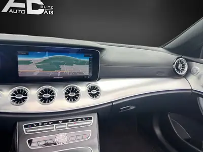 Mercedes-Benz E 300 Cabriolet AMG Line — Élégance décapotable, 245 ch dynamiques — Miniature 13