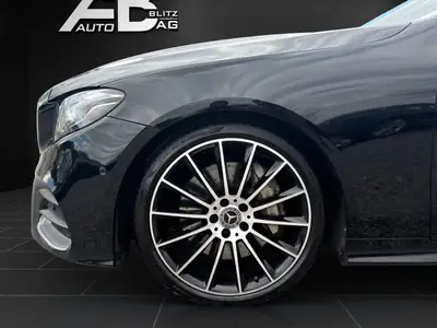 Mercedes-Benz E 300 Cabriolet AMG Line — Élégance décapotable, 245 ch dynamiques — Miniature 23