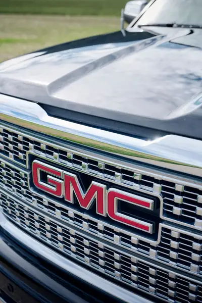 GMC Sierra Denali 2017 — Pickup premium 4x4, 426 ch et équipements Full options — Thumbnail 15