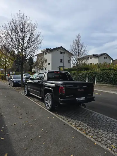 GMC Sierra Denali 2017 — Pickup premium 4x4, 426 ch et équipements Full options — Thumbnail 20
