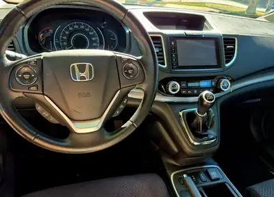 Honda CR-V 1.6 i-DTEC Elegance 4WD — SUV fiable, consommation maîtrisée — interior