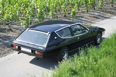 Lotus Elite Type 75 — Coupé sportif des années 70, rare et authentique — exterior view