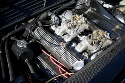 Lotus Elite Type 75 — Coupé sportif des années 70, rare et authentique — interior