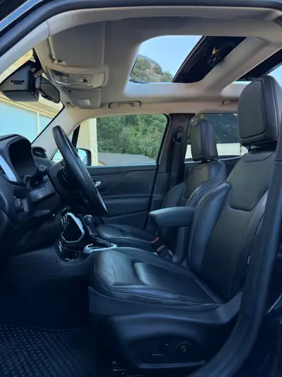 Jeep Renegade 1.4 Turbo Limited AWD — SUV compact agile, traction intégrale, très bon état — Miniatur 10