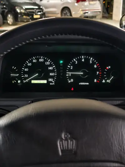 Toyota Crown Sedan Royal Saloon — Légende JDM 1997, état impeccable, H-Zulassung dès 2027 — Thumbnail 11
