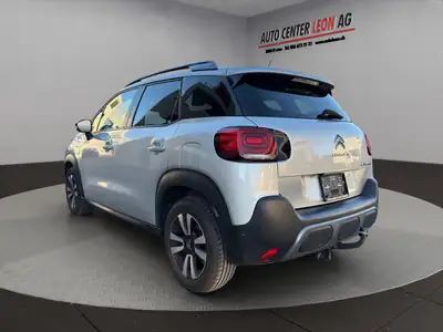 Citroën C3 Aircross 1.2i PureTech Feel — SUV urbain fiable, caméra et navigation intégrées — intérieur