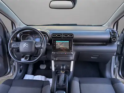 Citroën C3 Aircross 1.2i PureTech Feel — SUV urbain fiable, caméra et navigation intégrées — Miniature 14