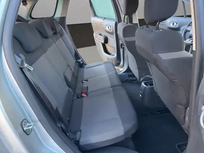Citroën C3 Aircross 1.2i PureTech Feel — SUV urbain fiable, caméra et navigation intégrées — Miniature 18
