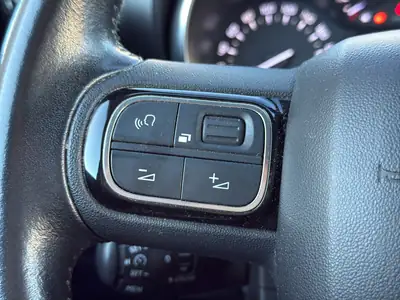 Citroën C3 Aircross 1.2i PureTech Feel — SUV urbain fiable, caméra et navigation intégrées — Miniature 25