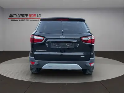 Ford EcoSport 1.0 SCTi Titanium — SUV compact fiable, sièges chauffants et sans accident — tableau de bord