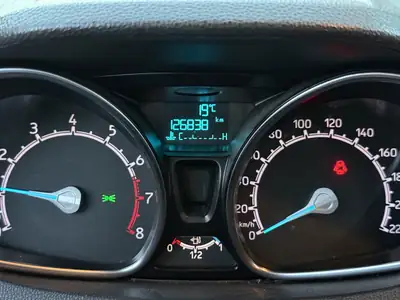Ford EcoSport 1.0 SCTi Titanium — SUV compact fiable, sièges chauffants et sans accident — Miniature 11