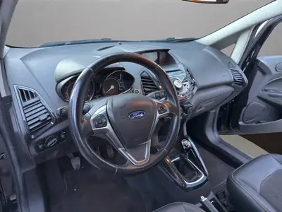 Ford EcoSport 1.0 SCTi Titanium — SUV compact fiable, sièges chauffants et sans accident — Miniature 10