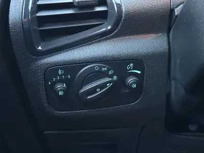 Ford EcoSport 1.0 SCTi Titanium — SUV compact fiable, sièges chauffants et sans accident — Miniature 21