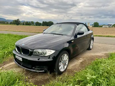 BMW 120i Cabriolet 2011 — Roadster élégant, moteur 170 ch dynamique — interior