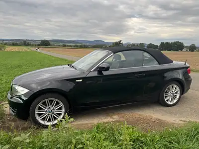 BMW 120i Cabriolet 2011 — Roadster élégant, moteur 170 ch dynamique — dashboard
