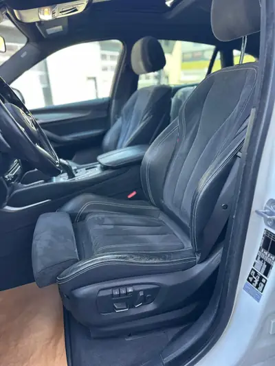 BMW X6 30d xDrive — SUV coupé premium diesel, service grand révision inclus — interior