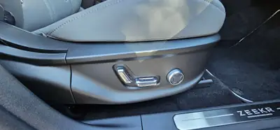 ZEEKR X Privilege AWD — SUV électrique 428 ch, garantie jusqu'en 2036 — Miniatura 11