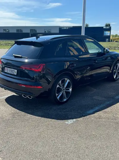 Audi SQ5 3.0 V6 TDI quattro — SUV sportif mild-hybrid, 85'000 km, sans sinistre — fianco