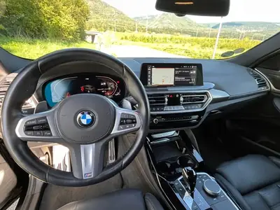 BMW X4 30d xDrive M Sport — SUV coupé diesel hybride 48V, 110'000 km — dashboard