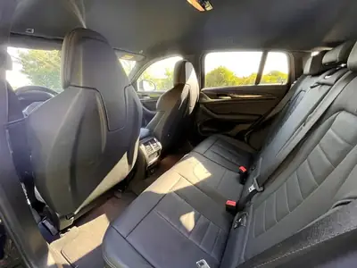 BMW X4 30d xDrive M Sport — SUV coupé diesel hybride 48V, 110'000 km — interior