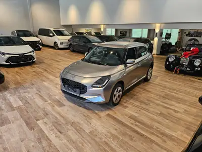 Suzuki Swift 1.2 Hybrid 4x4 — Citadine polyvalente avec rouage intégral et caméra de recul — Seitenansicht
