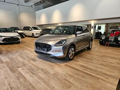 Suzuki Swift 1.2 Hybrid 4x4 — Citadine polyvalente avec rouage intégral et caméra de recul — Außenansicht