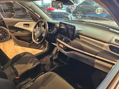 Suzuki Swift 1.2 Hybrid 4x4 — Citadine polyvalente avec rouage intégral et caméra de recul — Miniatur 19